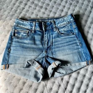 American Eagle High Rise Shortie